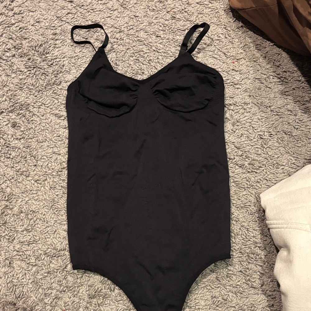 Black Sleeveless Top